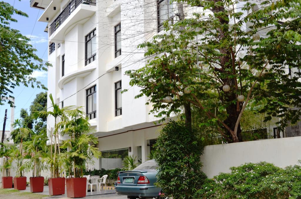 Ipil Suites Puerto Princesa Exterior foto