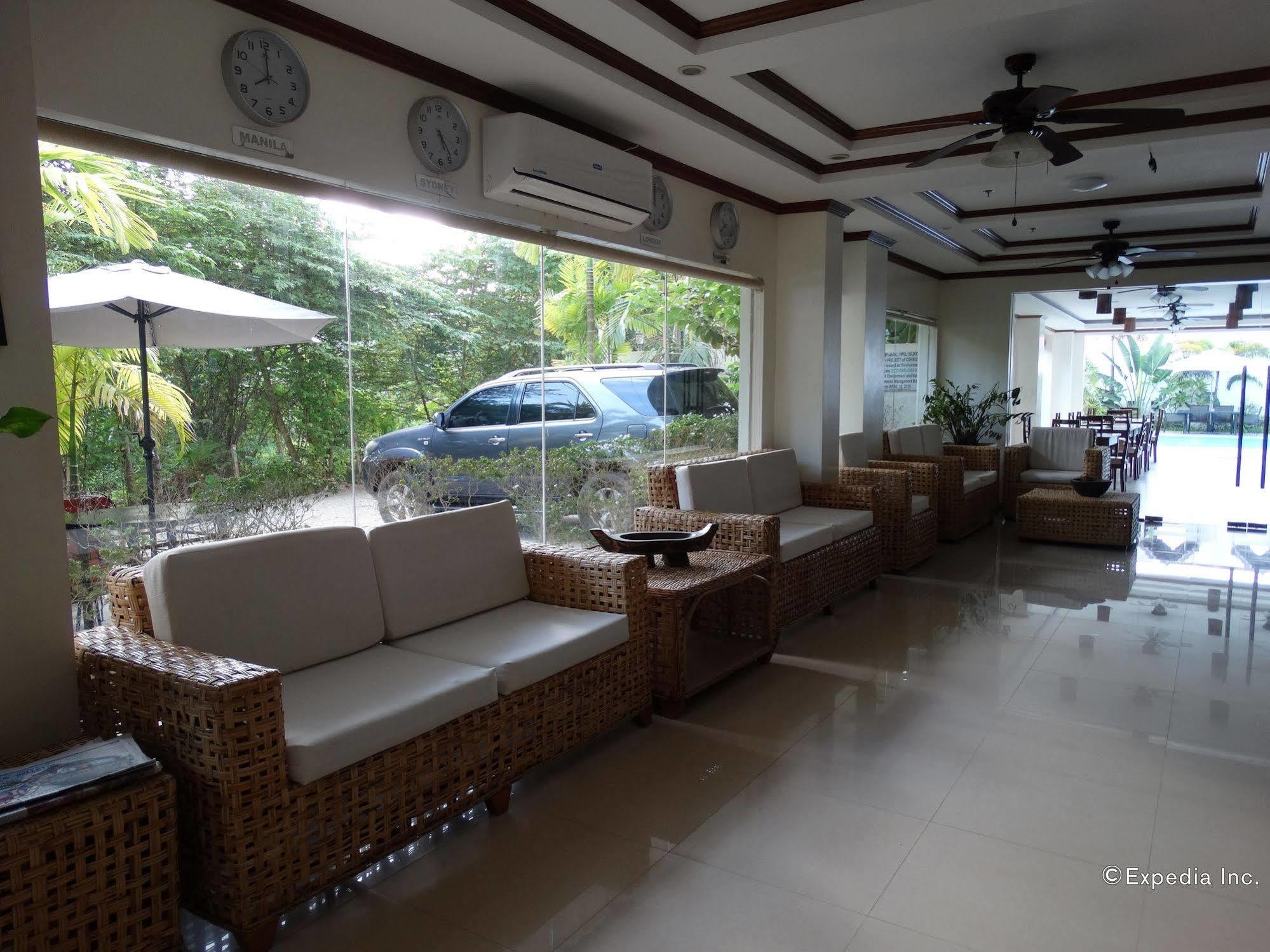 Ipil Suites Puerto Princesa Exterior foto